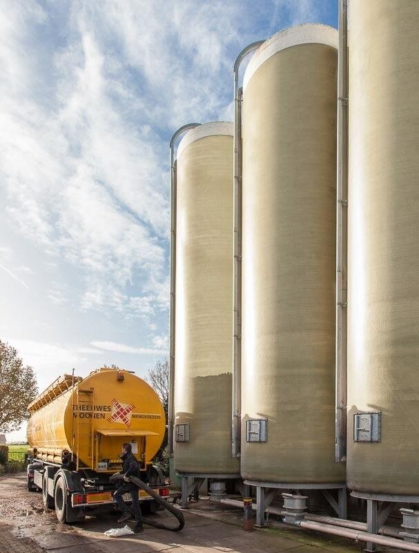 vlakbodemsilo-voor-moeilijk-lopende-producten vlakbodemsilo-voor-moeilijk-lopende-producten