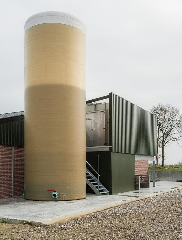 M.I.P._nv-tanks_en-silos-GVK-polyester-vlakbodemtank_voor_spuiwater M.I.P._nv-tanks_en-silos-GVK-polyester-vlakbodemtank_voor_spuiwater